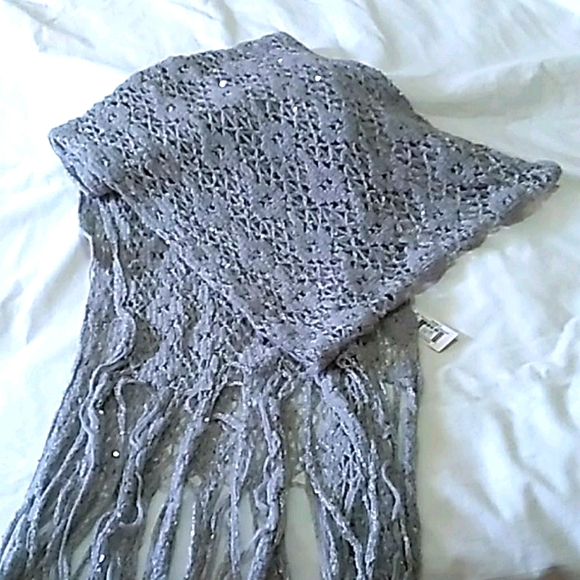 Accessories - Amiee Crochet scarf w/ sequins